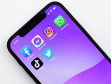 Le commercial 2.0 : du vendeur "crocodile" à l'expert consultant commercial 2.0 10