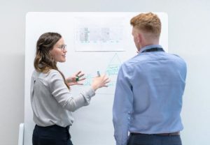 Blog IA et vente B2B de Team Link 9 Une formatrice indépendante qui bénéficie d'un portage Qualiopi